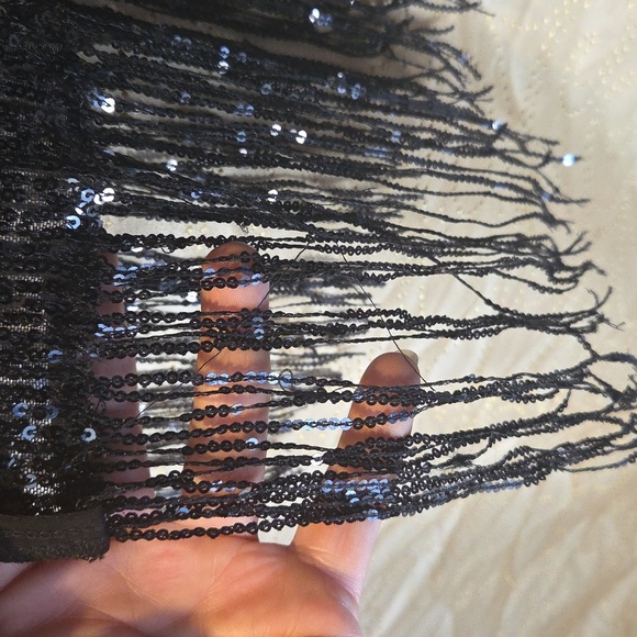 RONNI NICOLE Studio Black Sequin Cape( NEW No Tag) Sz L. - Picture 6 of 8